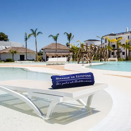 Hills Apartahotel 2*