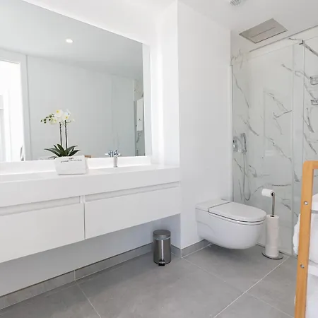 Hills 4* 埃斯特波纳