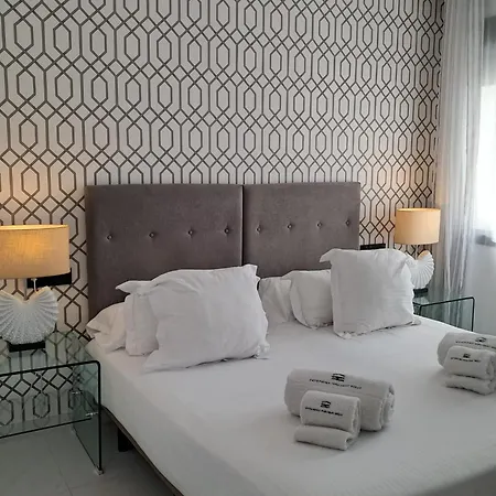 Hills Apartahotel