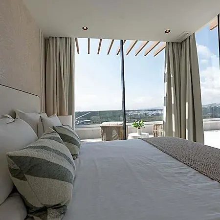 Hills Aparthotel 4*