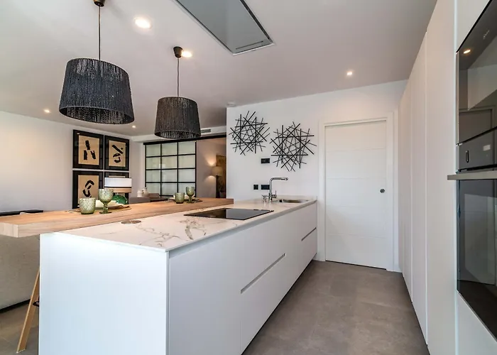 Hills 公寓式酒店 埃斯特波纳