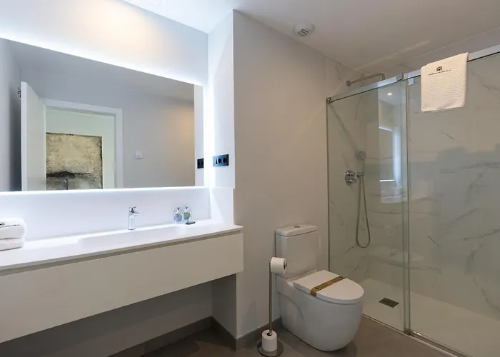 Hills 4* Естепона