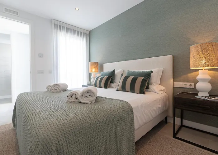 Hills 公寓式酒店 埃斯特波纳