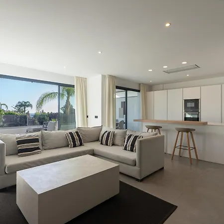 Hills Aparthotel Estepona