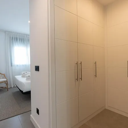 Hills Aparthotel 2*