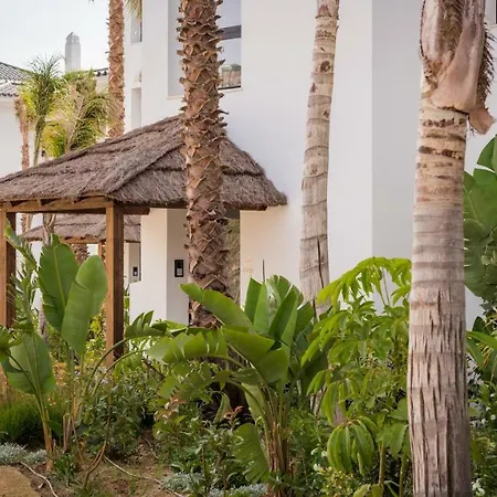 Hills Aparthotel Estepona
