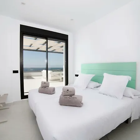 Hills Aparthotel 2*
