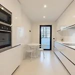 Hills Apartmanhotel